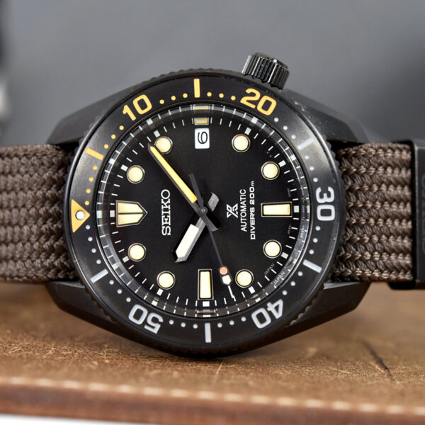 Orologio-Seiko-Black-Series-automatico-limited-5500pz-doppio-cinturino-SPB255J1