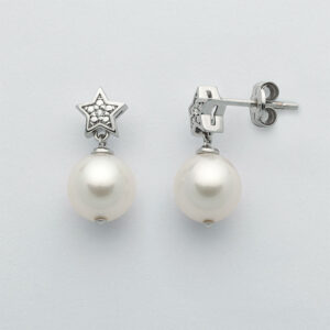 orecchini miluna pendenti con stelle e perle oro bianco per2501. i gioielli miluna della pubblicità