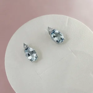 orecchini comete gioielli oro bianco 375 con acquamarina ovale e diamanti korq001
