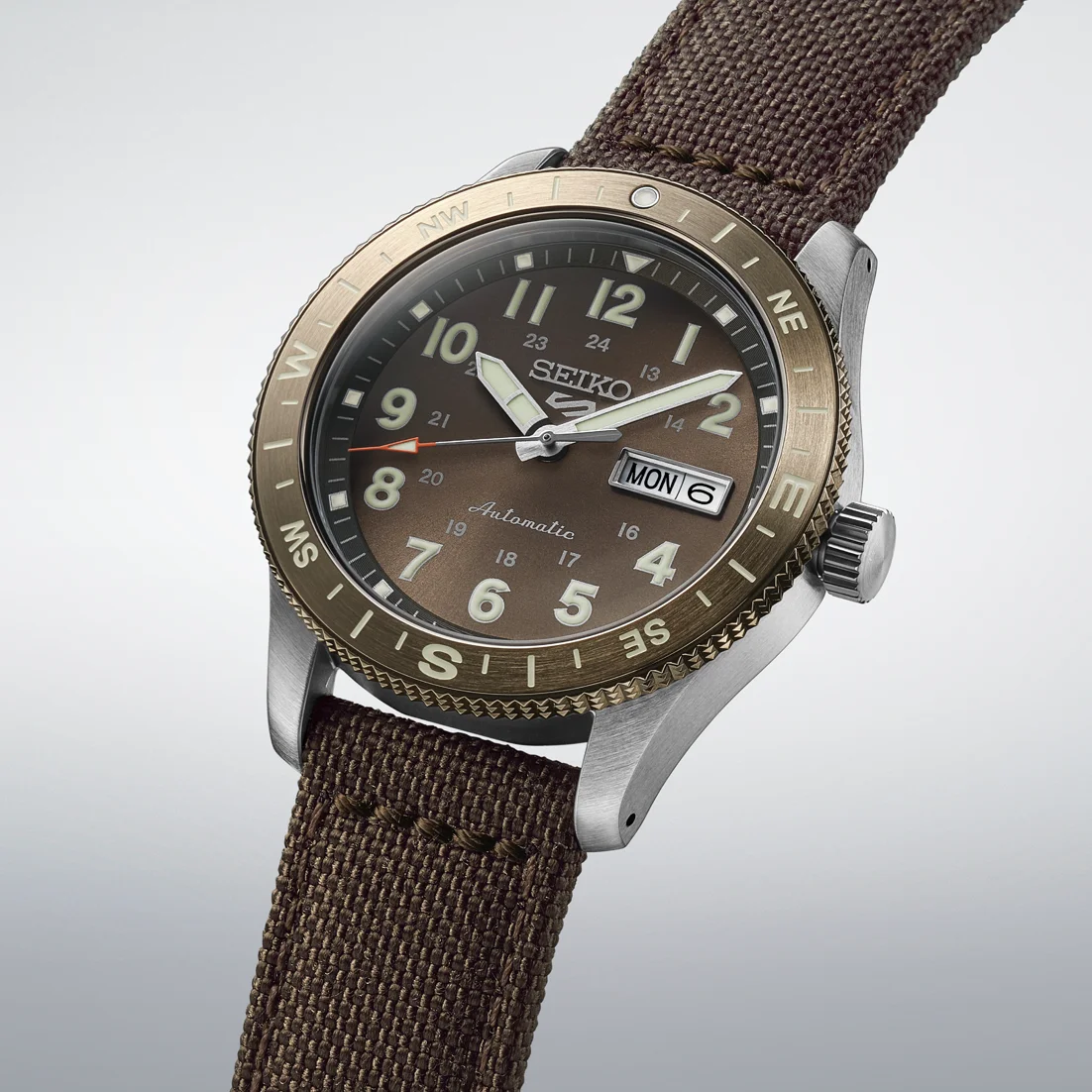 Orologio Seiko 5 Sports Field 41mm hdb009k1ghiera bussola bidirezionale marrone profilo laterale